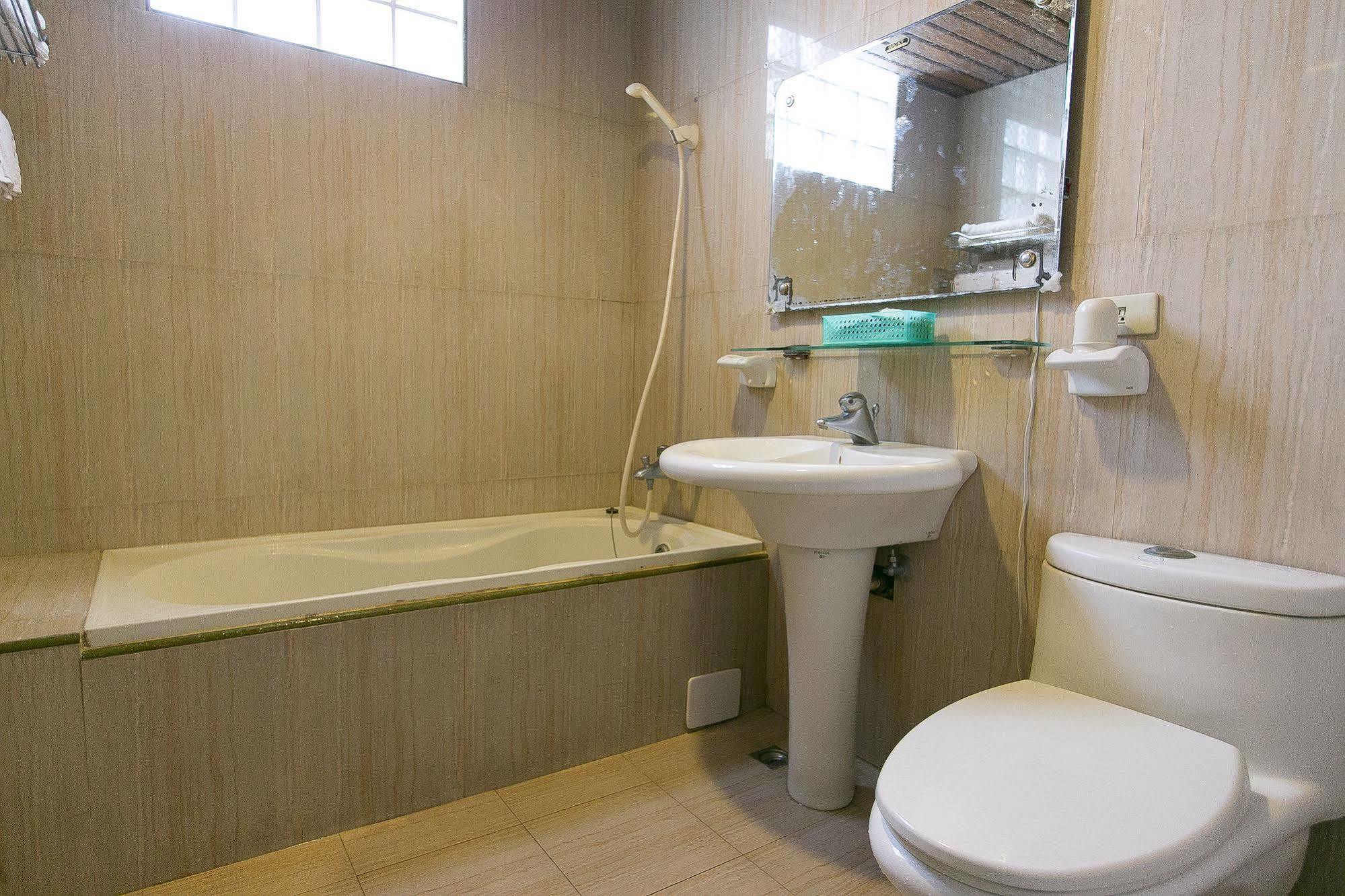Jing Ai Hotel Лодун Екстер'єр фото