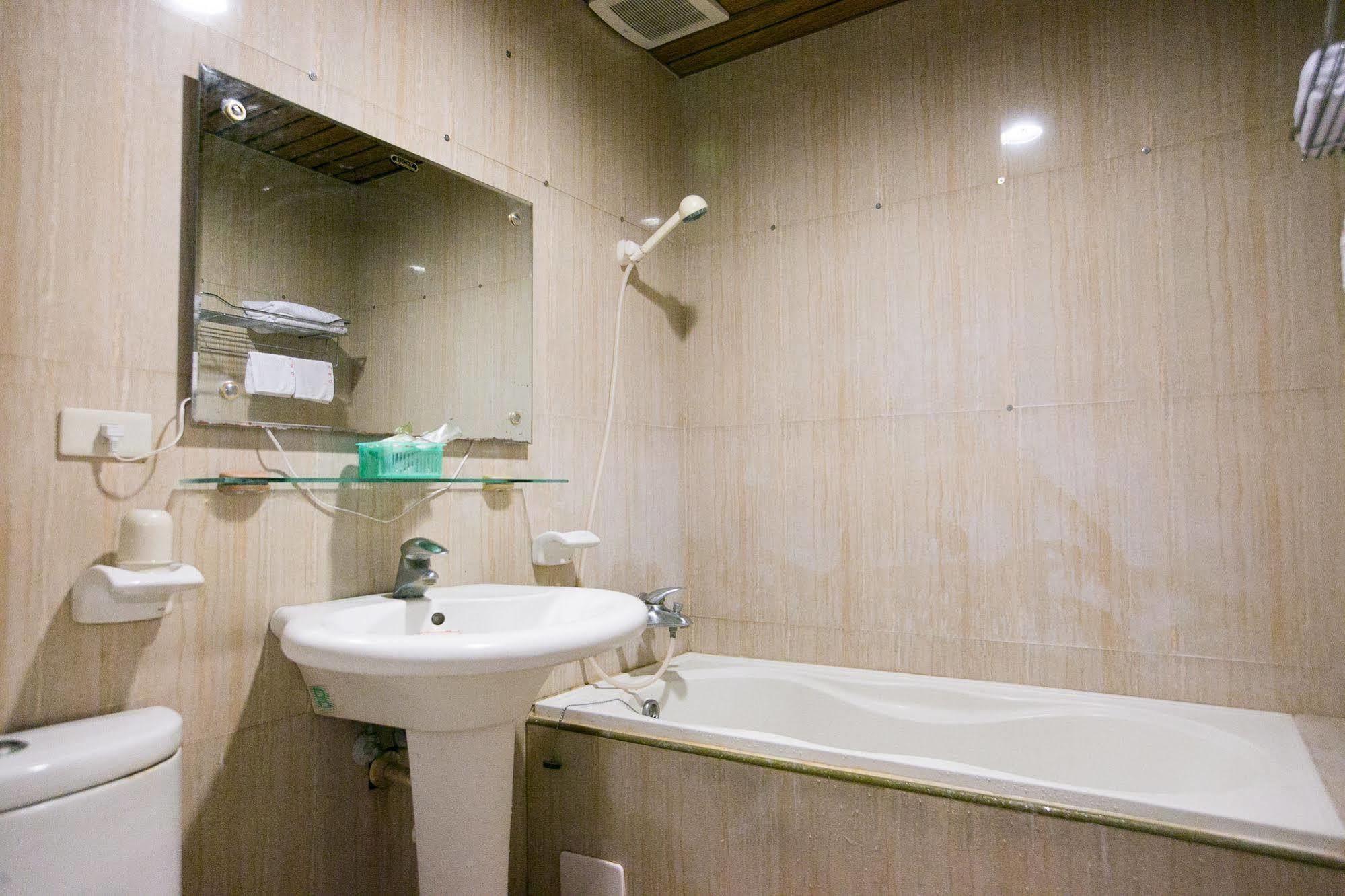 Jing Ai Hotel Лодун Екстер'єр фото